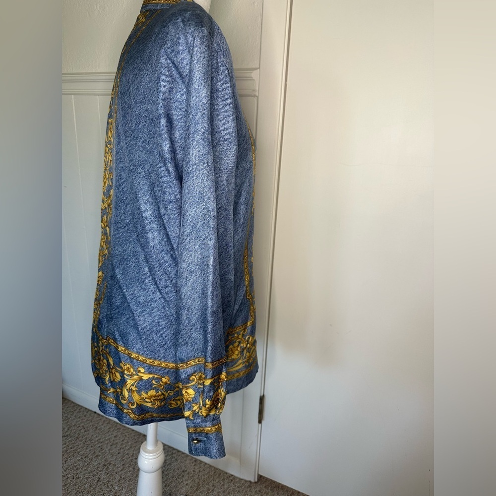 Escada Denim Printed and Gold 100% Silk Blend Top size 40 or medium - Picture 2 of 11